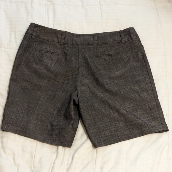 AB Studio dress shorts size 16 - Picture 3 of 4